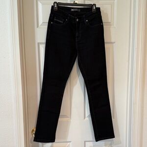 Levi's Women's Black mid rise Skinny Jeans size 6M